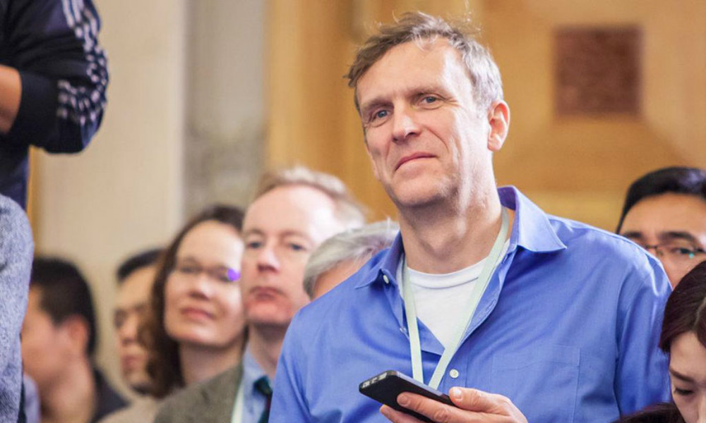 "Duas sess?es" da China atraem jornalistas estrangeiros