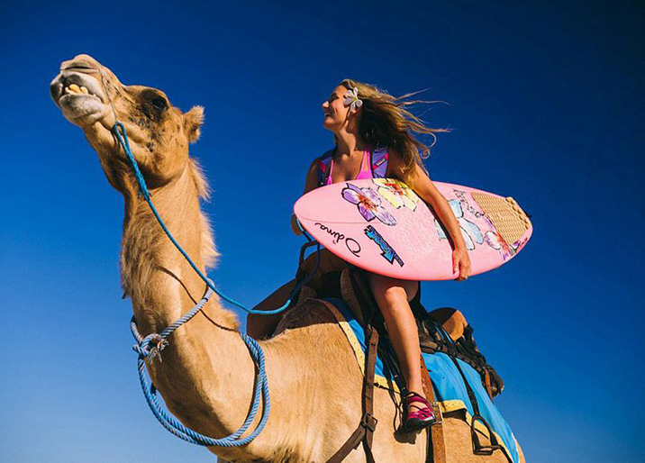Aventureira norte-americana anota suas experiências maravilhosas através de fotografias