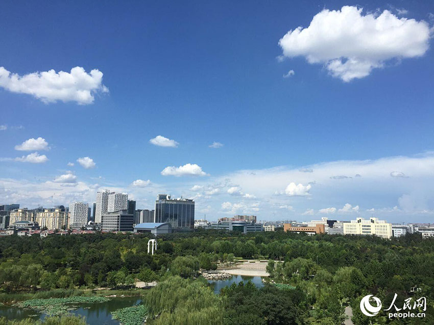 Medidas anti-polui??o limpam o céu de Pequim