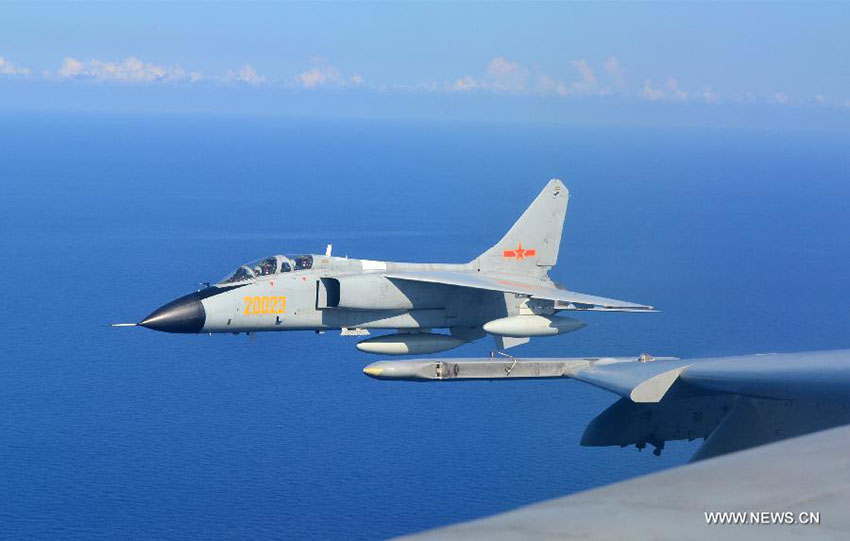 For?a aérea e marinha da China participam em exercícios na Rússia