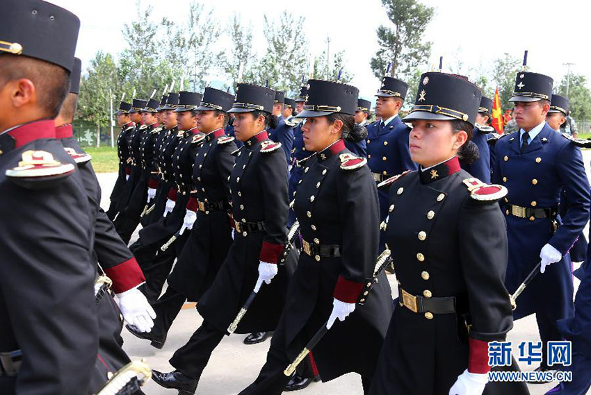 Destacamentos estrangeiros ensaiam participa??o na parada do Dia da Vitória em Pequim