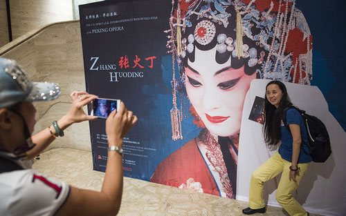 ópera de Pequim conquista plateia em Nova Iorque
