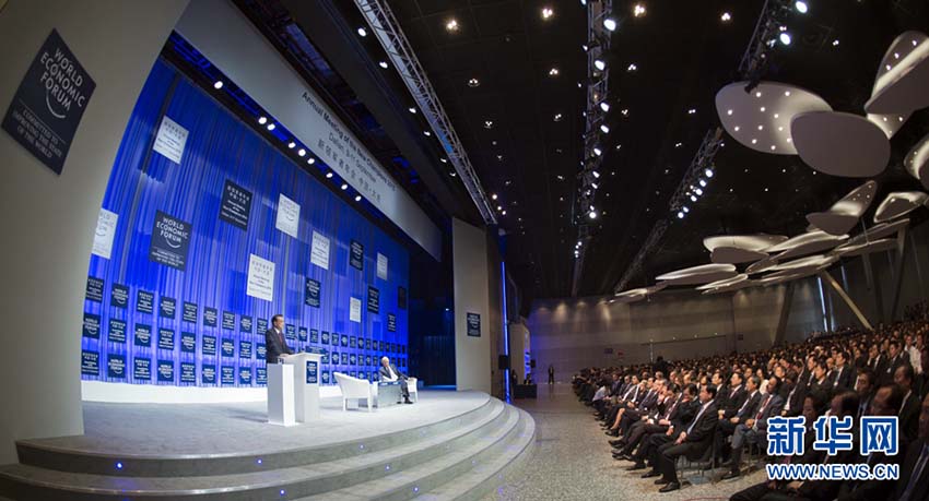 Li Keqiang discursa na abertura da 9a edi??o do Fórum Davos de Ver?o