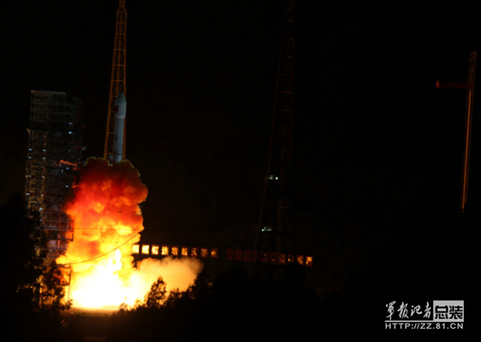 China lan?a com sucesso primeiro satélite de teste da tecnologia de telecomunica??es