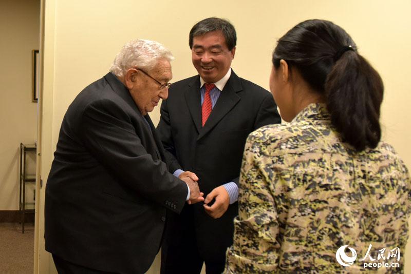 Kissinger: A China e os EUA precisam de trabalhar em coopera??o e n?o em confronto