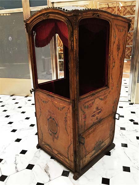 Cole??o de relíquias culturais francesas dos séculos XVII e XVIII é exibida em Xangai