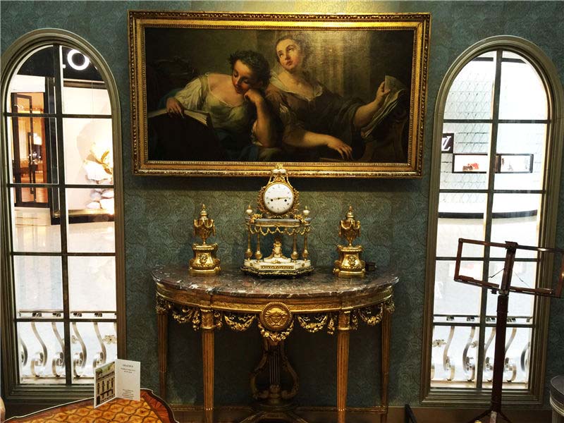 Cole??o de relíquias culturais francesas dos séculos XVII e XVIII é exibida em Xangai