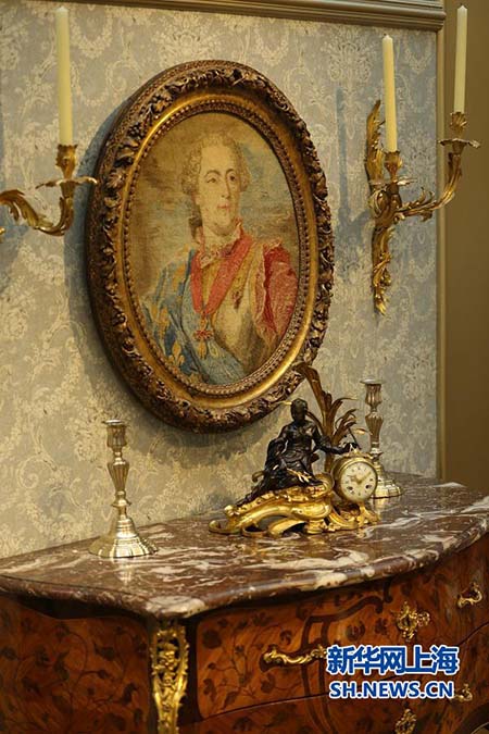 Cole??o de relíquias culturais francesas dos séculos XVII e XVIII é exibida em Xangai