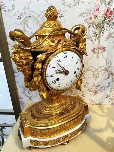 Cole??o de relíquias culturais francesas dos séculos XVII e XVIII é exibida em Xangai