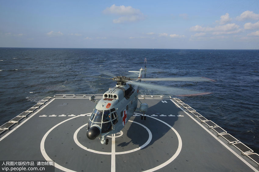 For?as armadas chinesas chegam à Malásia para exercícios militares conjuntos