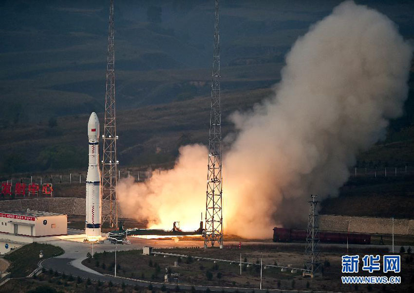 Foguete portador da China envia 20 satélites ao espa?o