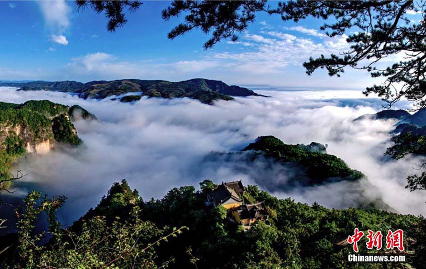 Paisagens lindas do outono no Monte Kongtong no noroeste da China