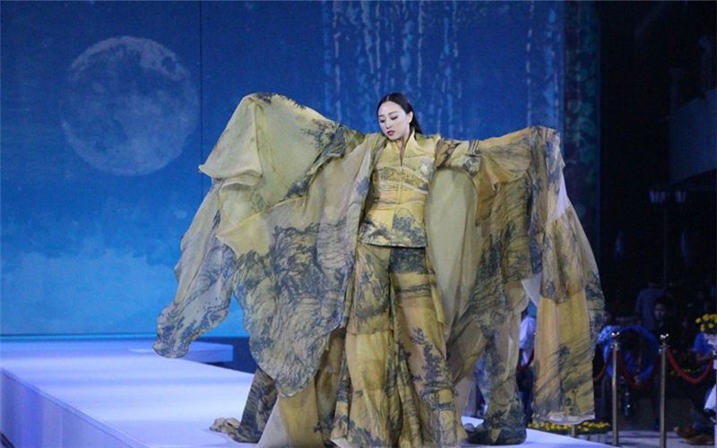 Come?a a Semana da Moda de Chengdu 2015