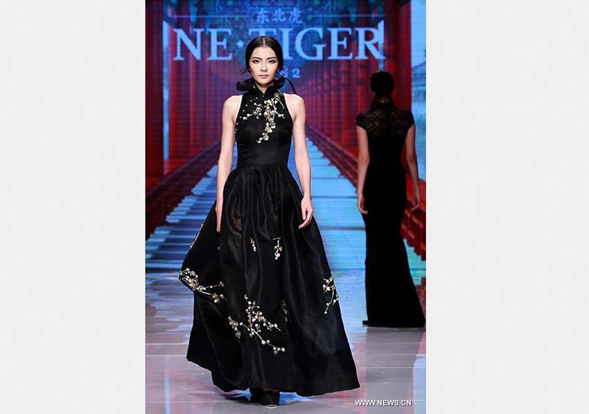 Semana de Moda da China é aberta em Pequim