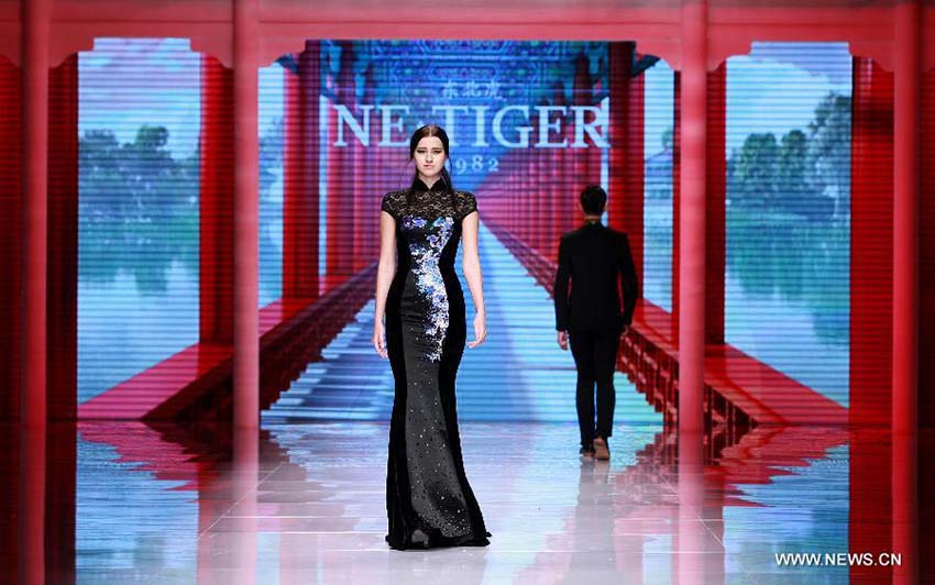 Semana de Moda da China é aberta em Pequim