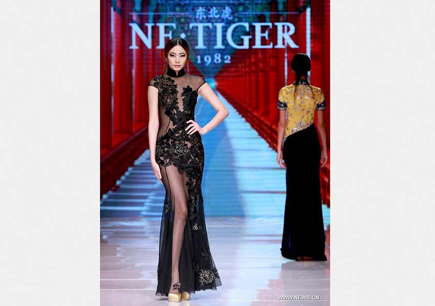 Semana de Moda da China é aberta em Pequim