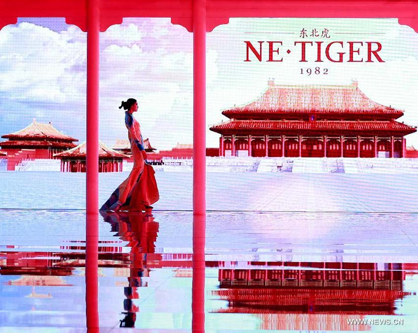 Semana de Moda da China é aberta em Pequim