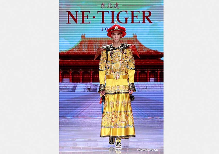 Semana de Moda da China é aberta em Pequim