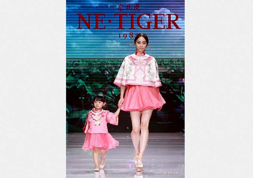 Semana de Moda da China é aberta em Pequim