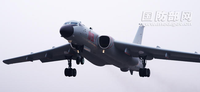 For?a aérea chinesa realiza exercícios militares