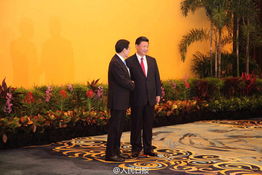 Aperto de m?os histórico