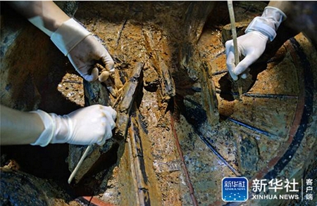 Arqueólogos encontram carruagem imperial no cemitério da Dinastia Han Ocidental