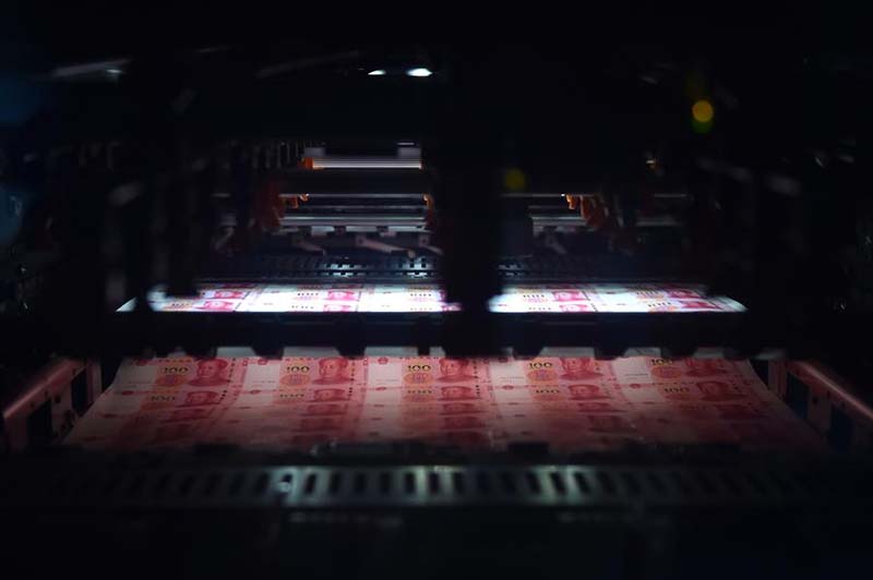 China lan?a nova nota de 100 yuans mais segura e moderna