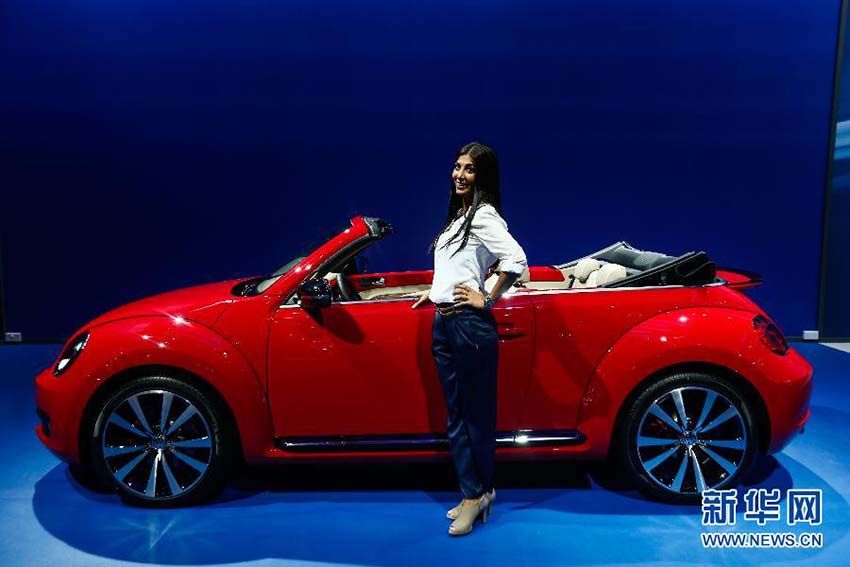 Aberta a edi??o 2015 da Feira internacional de automóveis de Dubai