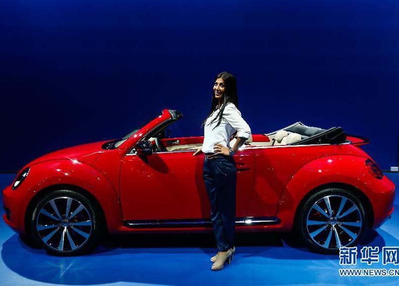 Aberta a edi??o 2015 da Feira internacional de automóveis de Dubai