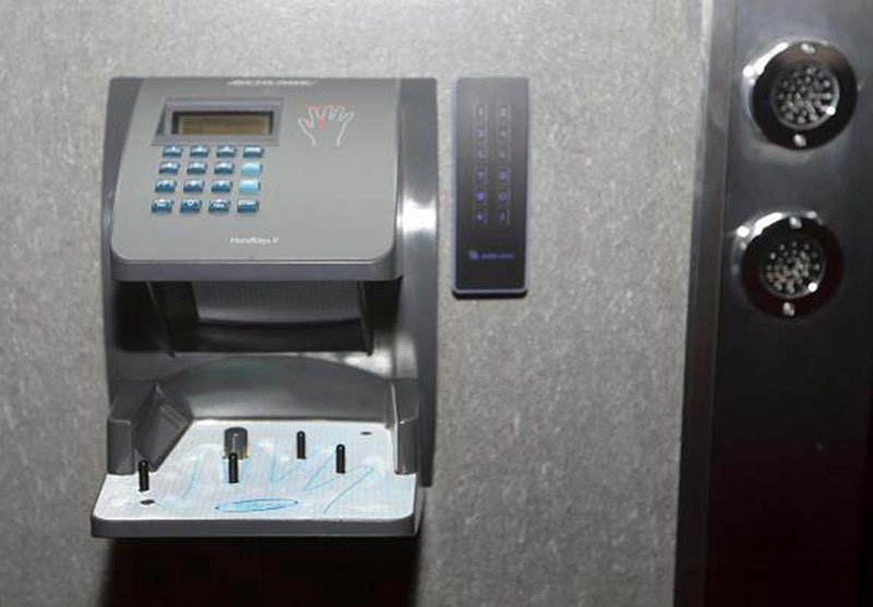 Cofre privado do edifício mais alto da China custa 1,5 milh?es de yuans por metro quadrado