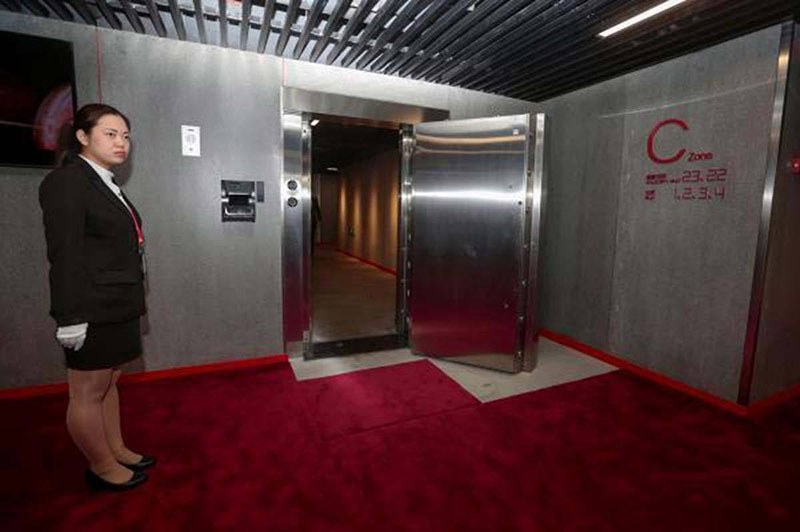 Cofre privado do edifício mais alto da China custa 1,5 milh?es de yuans por metro quadrado