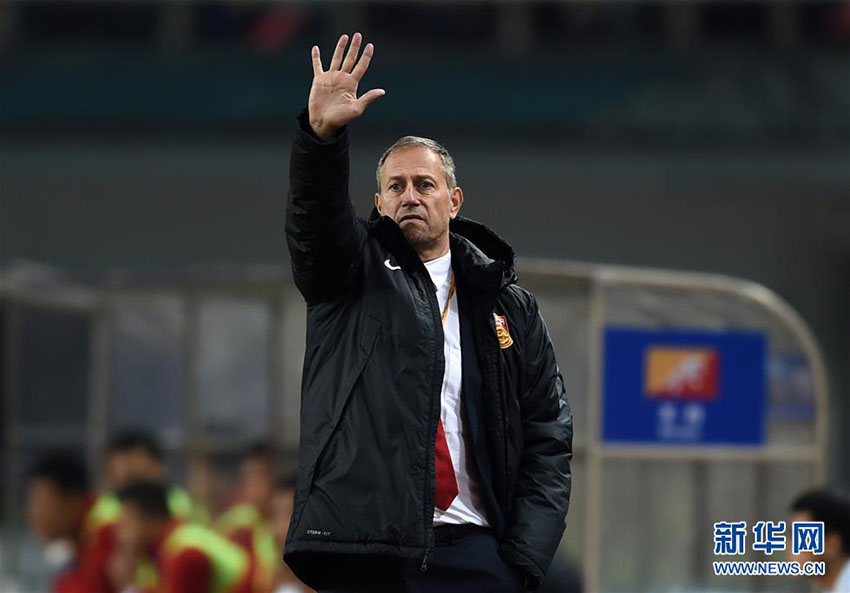 Sele??o masculina de futebol da China vence But?o