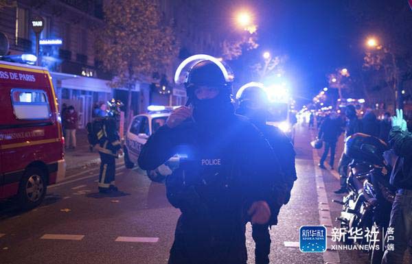 Terror em Paris: Fran?a sofre ataque terrorista, mais de 150 mortes confirmadas 