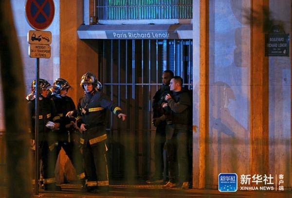 Terror em Paris: Fran?a sofre ataque terrorista, mais de 150 mortes confirmadas 