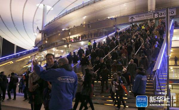 Terror em Paris: Fran?a sofre ataque terrorista, mais de 150 mortes confirmadas 