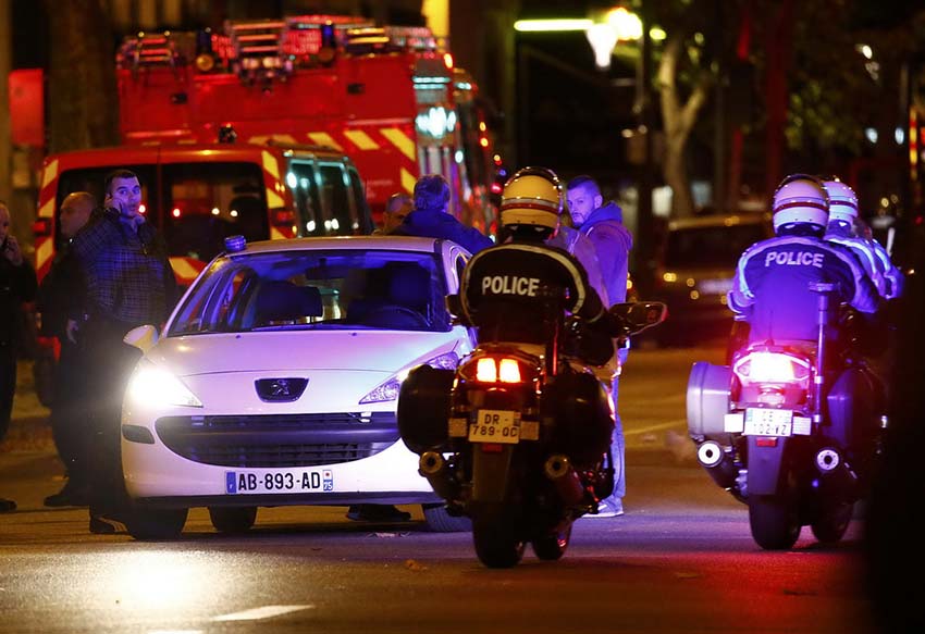 Terror em Paris: Fran?a sofre ataque terrorista, mais de 150 mortes confirmadas 