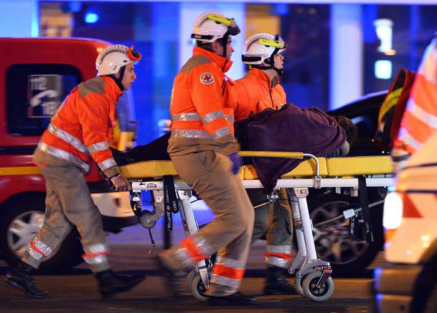 Fran?a sofre ataque terrorista, mais de 150 mortes confirmadas