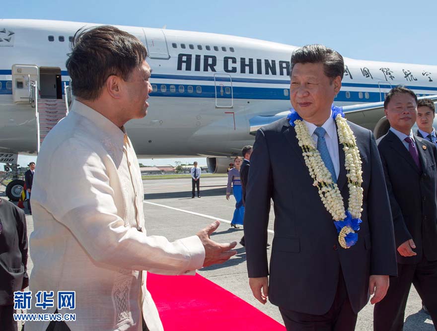 Xi Jinping chega a Manila para participar da cúpula da APEC