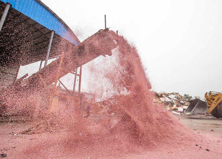 Dinheiro inutilizado usado como fonte de energia elétrica