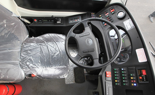 Shenyang: 50 autocarros híbridos entram ao servi?o