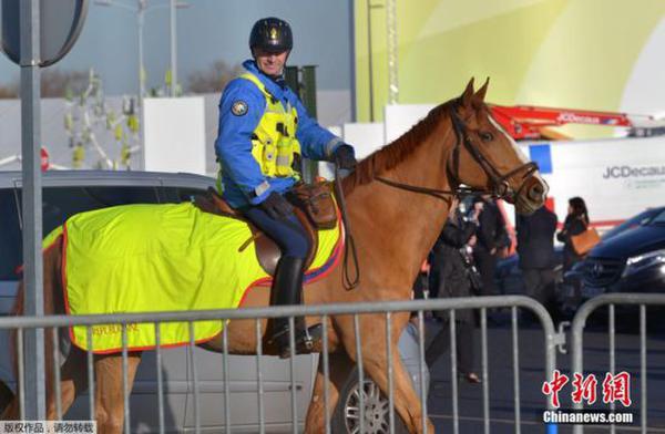 120 mil policiais franceses destacados para a seguran?a da COP21