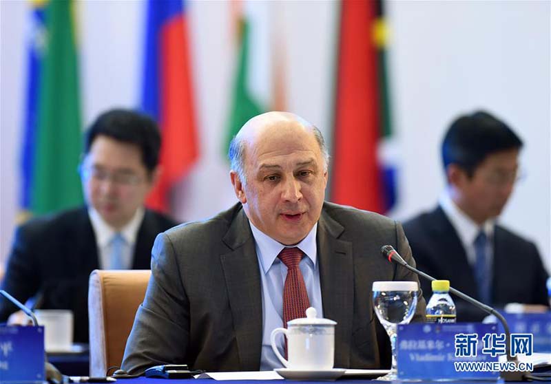 Realizada em Pequim 1a Cimeira de Imprensa dos BRICS