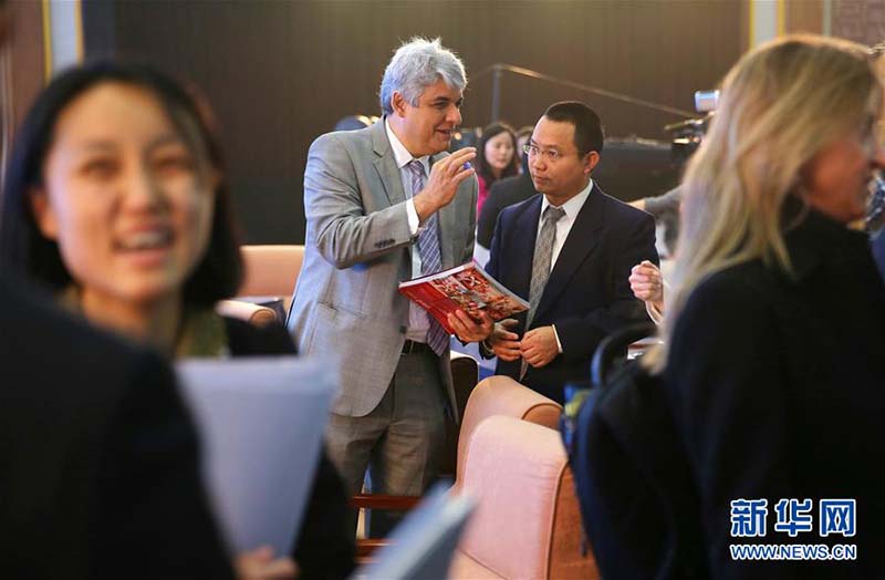 Realizada em Pequim 1a Cimeira de Imprensa dos BRICS