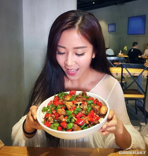 Insólito: Jovem chinesa com “glúteos generosos” vira sensa??o na internet