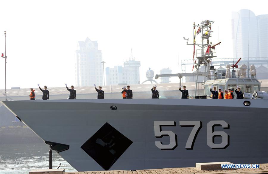 Fragata de escolta da 22a frota chinesa parte para o Golfo de áden