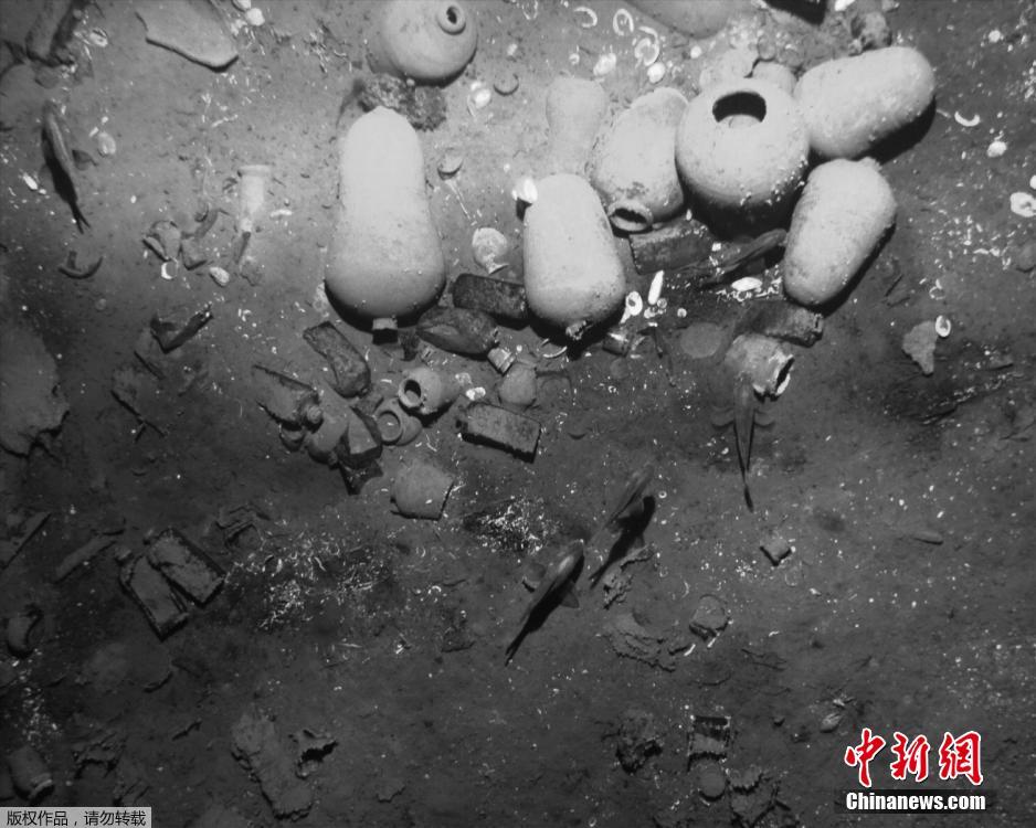 Col?mbia descobre nau afundada com tesouro no valor de 2 bilh?es de dólares