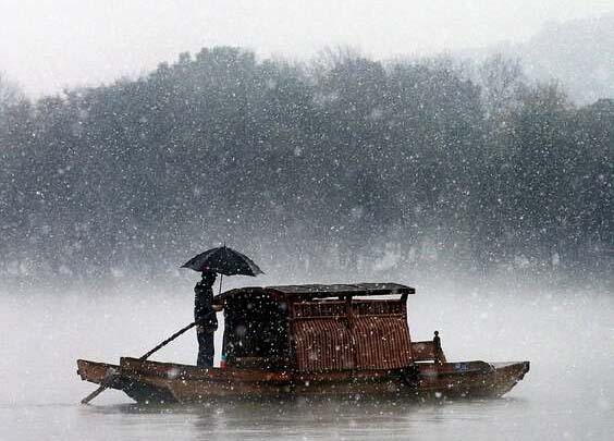 Hangzhou recebe os primeiros flocos de neve de 2015