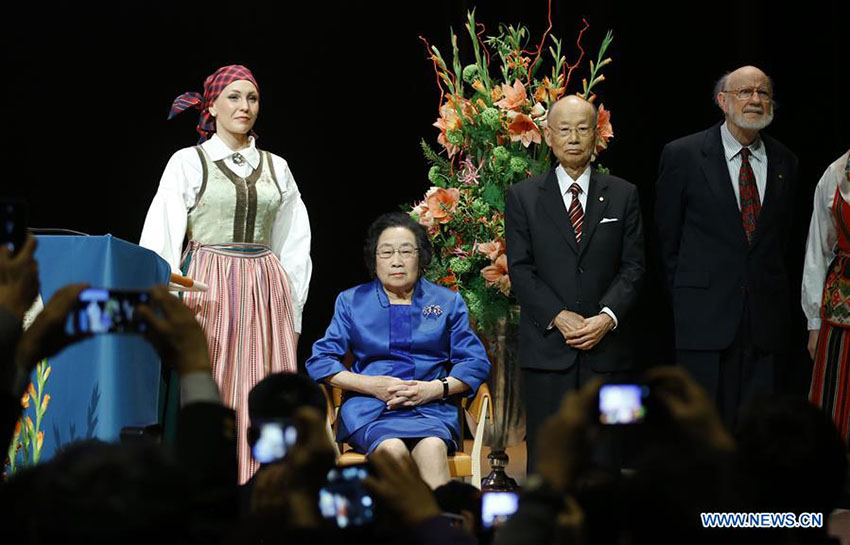 Tu Youyou: Prêmio Nobel é uma vitória de todos os cientistas chineses