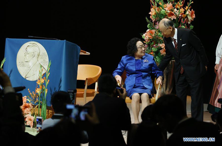 Tu Youyou: Prêmio Nobel é uma vitória de todos os cientistas chineses