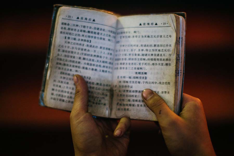 época natalícia em aldeia católica no norte da China